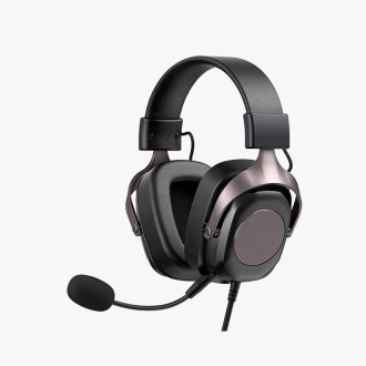 Powerful sound quality noise-cancelling gaming headset